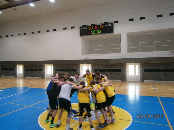 Sokol Bělá-Loko Vršovice 28:24(15:7)