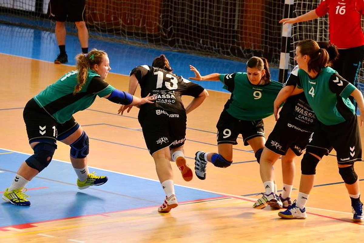 Lokomotiva Cheb – TJ Sokol Bělá pod Bezdězem 26:26 (11:14)