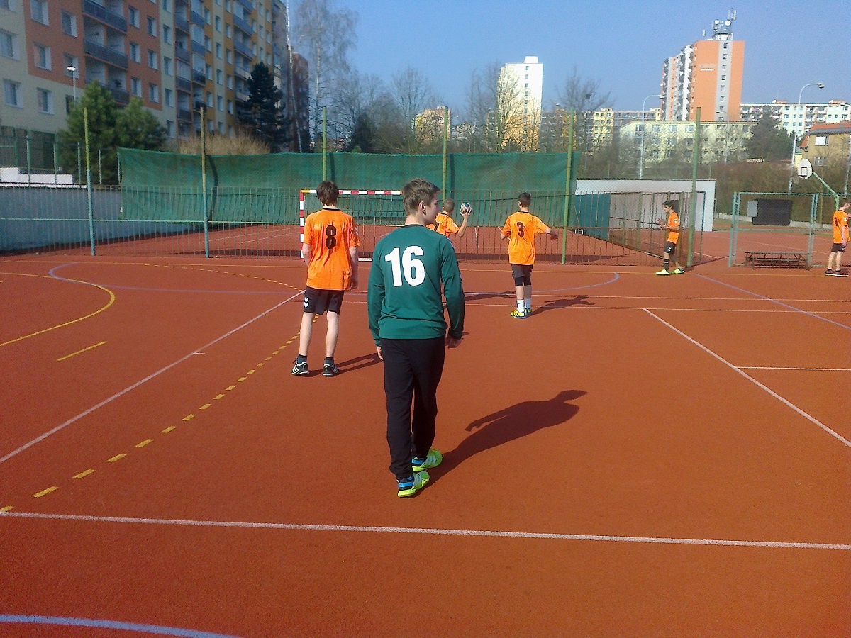 4.kolo Žákovské ligy - Plzeň 21.3.2015 - fotka 3