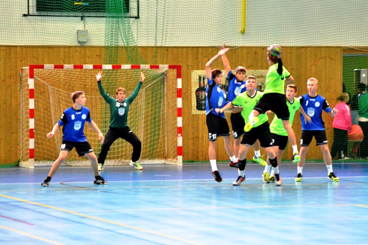 2.kolo II.ligy ml. dorostu: Sokol Bělá - Loko Louny 22:39 (7:19) - fotka 2