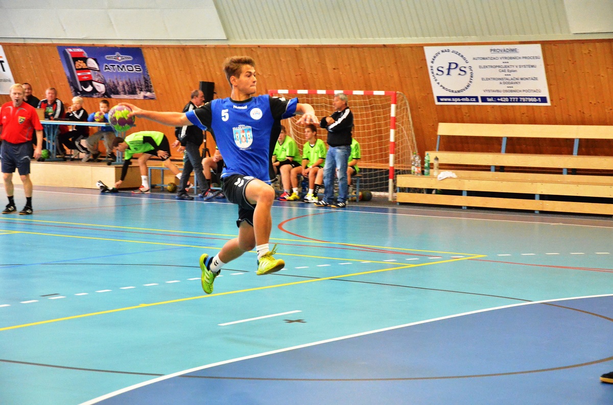 2.kolo II.ligy ml. dorostu: Sokol Bělá - Loko Louny 22:39 (7:19) - fotka 4