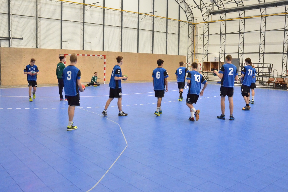 10.kolo II.ligy ml.dorostu: Sokol Úvaly - Sokol Bělá 25:22 ( 9:13 ) - fotka 2