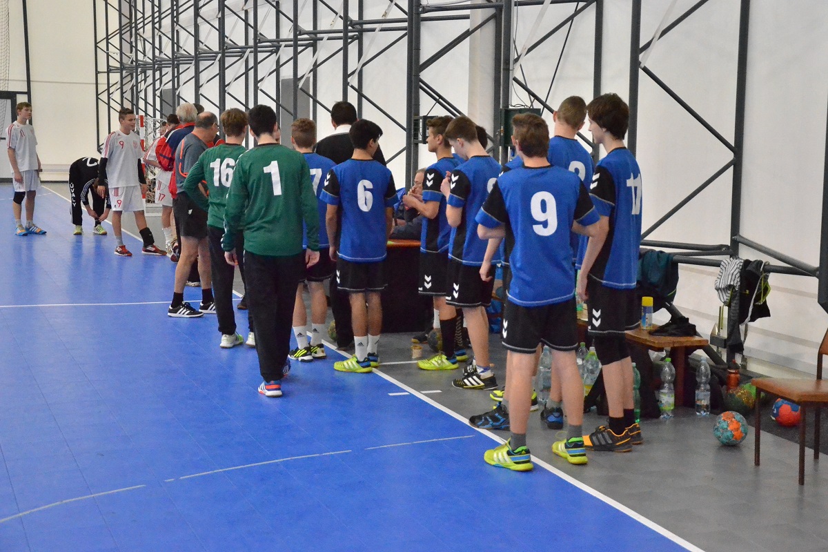 10.kolo II.ligy ml.dorostu: Sokol Úvaly - Sokol Bělá 25:22 ( 9:13 ) - fotka 3