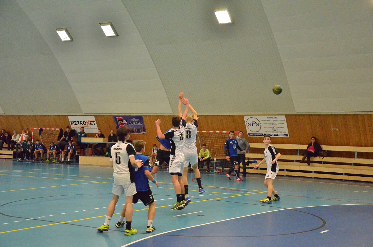 11.kolo II.ligy ml.dorostu: Sokol Bělá - HBC Strakonice  28:26 ( 14:14 ) - fotka 10