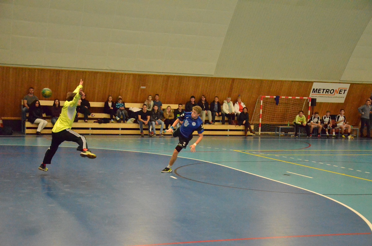 11.kolo II.ligy ml.dorostu: Sokol Bělá - HBC Strakonice  28:26 ( 14:14 ) - fotka 12