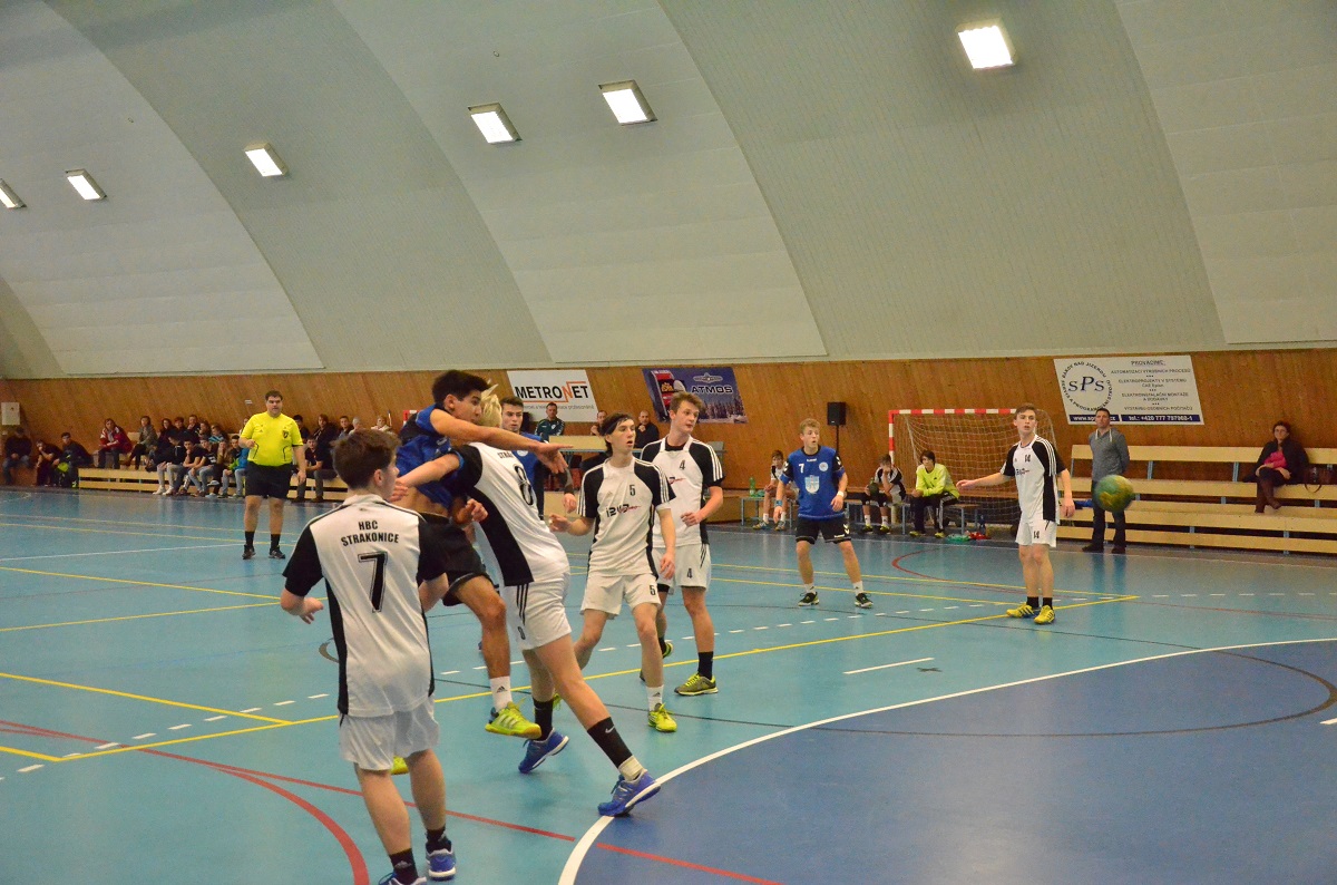 11.kolo II.ligy ml.dorostu: Sokol Bělá - HBC Strakonice  28:26 ( 14:14 ) - fotka 5