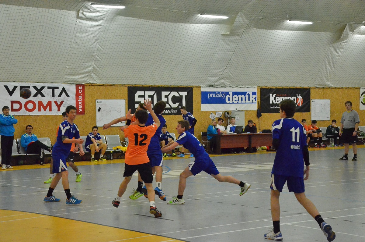 Přípravný turnaj MLD - Sokol Vršovice 24.1. 2016 - fotka 12