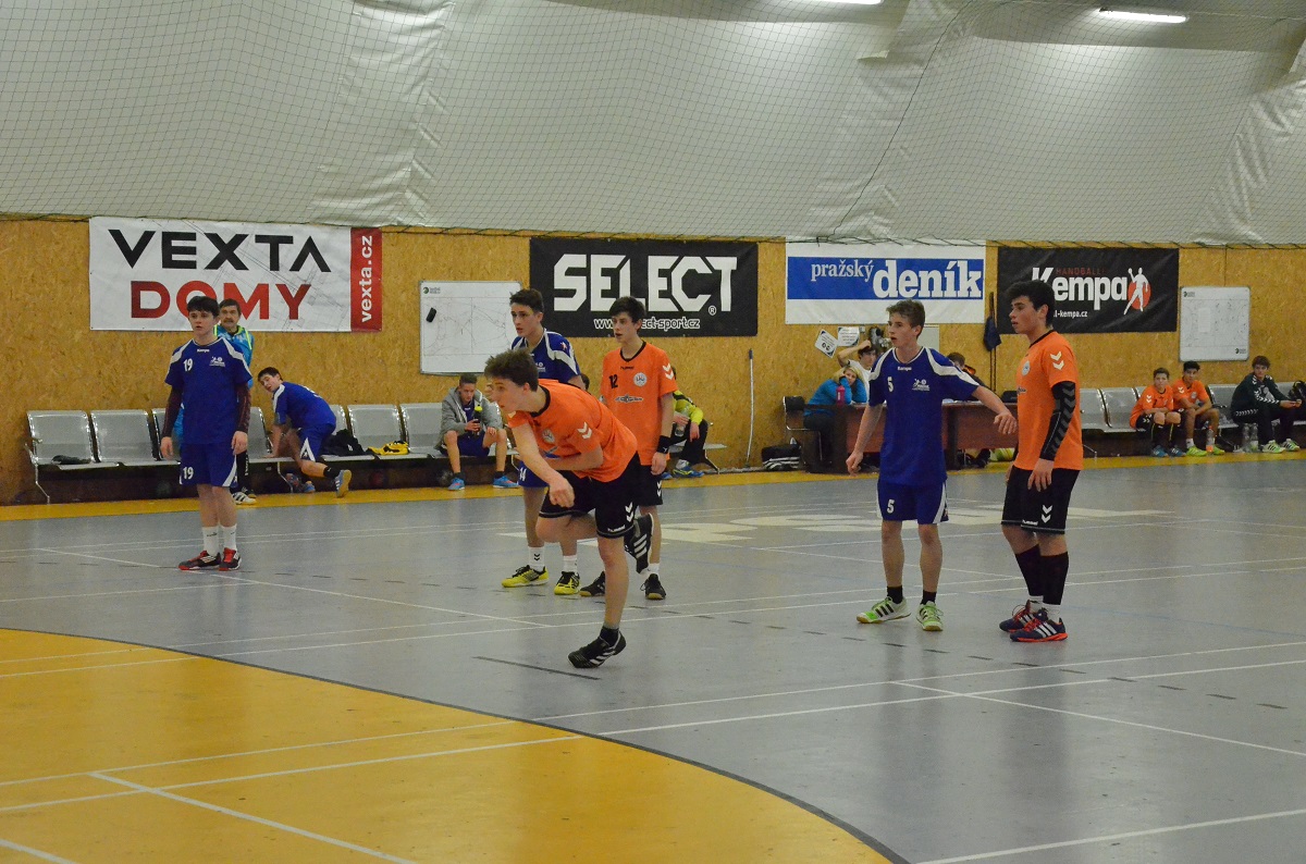 Přípravný turnaj MLD - Sokol Vršovice 24.1. 2016 - fotka 13