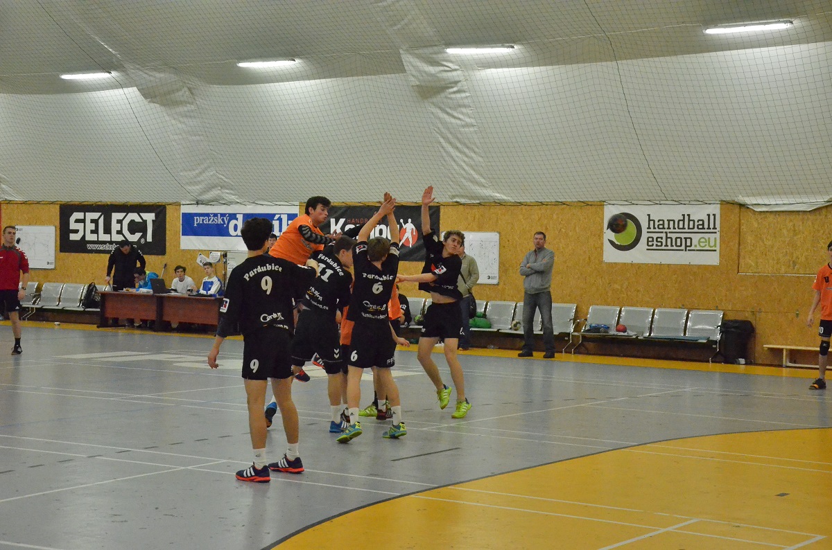Přípravný turnaj MLD - Sokol Vršovice 24.1. 2016 - fotka 15
