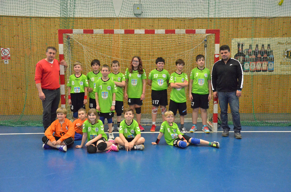 Turnaj minižáků 6+1 Bělá pod Bezdězem 2.4.2016 - fotka 10