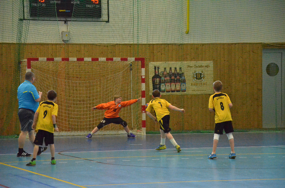 Turnaj minižáků 6+1 Bělá pod Bezdězem 2.4.2016 - fotka 9