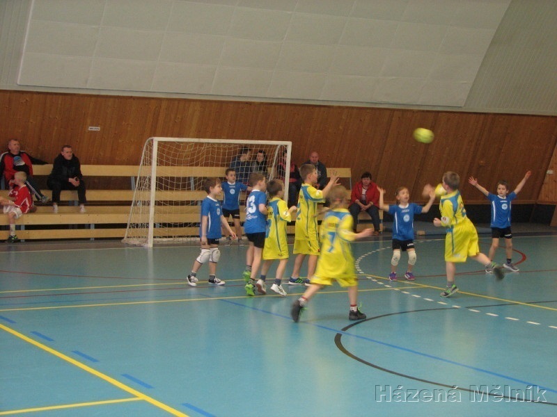 Turnaj přípravek - Bělá pod Bezdězem 3.4. 2016 - fotka 4