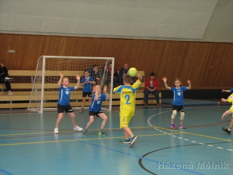 Turnaj přípravek - Bělá pod Bezdězem 3.4. 2016 - fotka 5