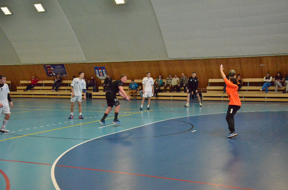 STD 2. liga: Sokol Bělá – 1. HC Pardubice 32:28 (16:13) - fotka 10