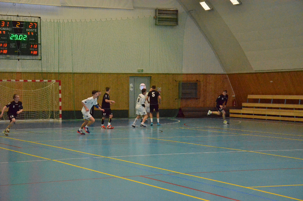 STD 2. liga: Sokol Bělá – 1. HC Pardubice 32:28 (16:13) - fotka 19