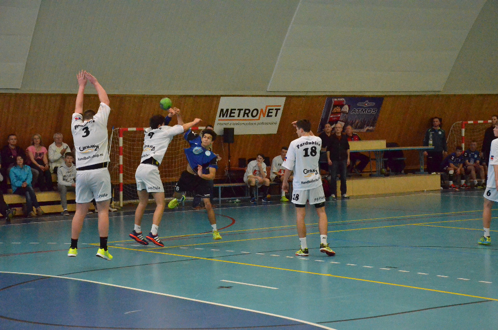 18.kolo II.ligy ml.dorostu: Sokol Bělá - 1.HC Pardubice 25:24 ( 12:11 )