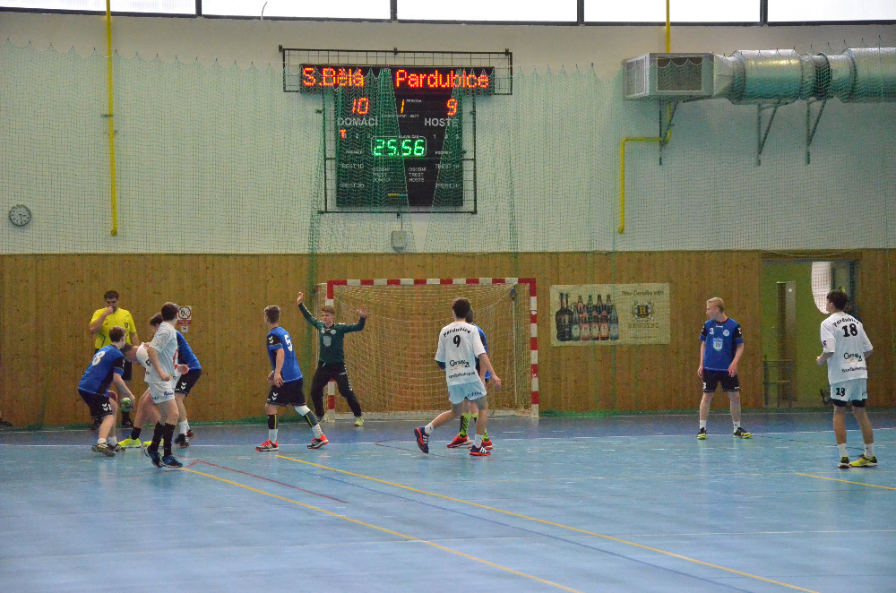 18.kolo II.ligy ml.dorostu: Sokol Bělá - 1.HC Pardubice 25:24 ( 12:11 ) - fotka 8