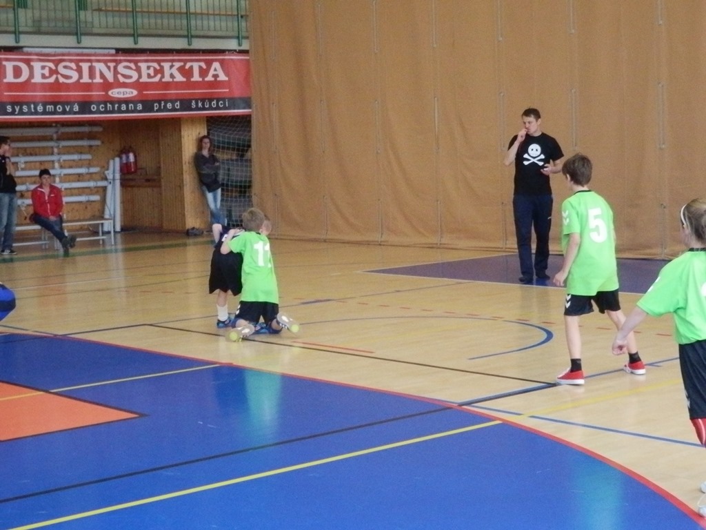 Turnaj minižáků 4+1 Zruč nad Sázavou - fotka 11