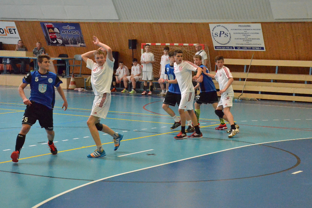 21.kolo II.ligy ml.dorostu: Sokol Bělá - Sokol Úvaly 30:25 ( 19:10 ) - fotka 11