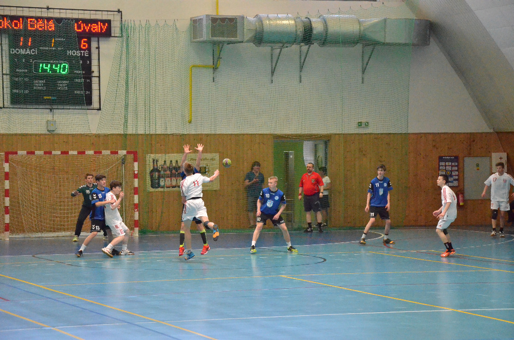 21.kolo II.ligy ml.dorostu: Sokol Bělá - Sokol Úvaly 30:25 ( 19:10 ) - fotka 15