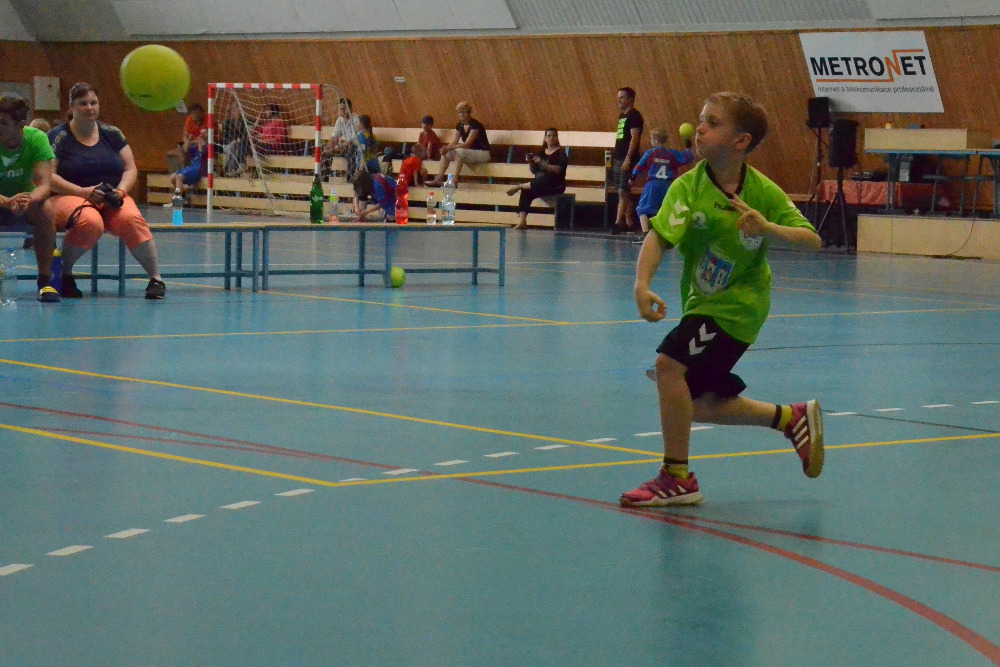 Turnaj mini 4+1 Bělá pod Bezdězem - fotka 20