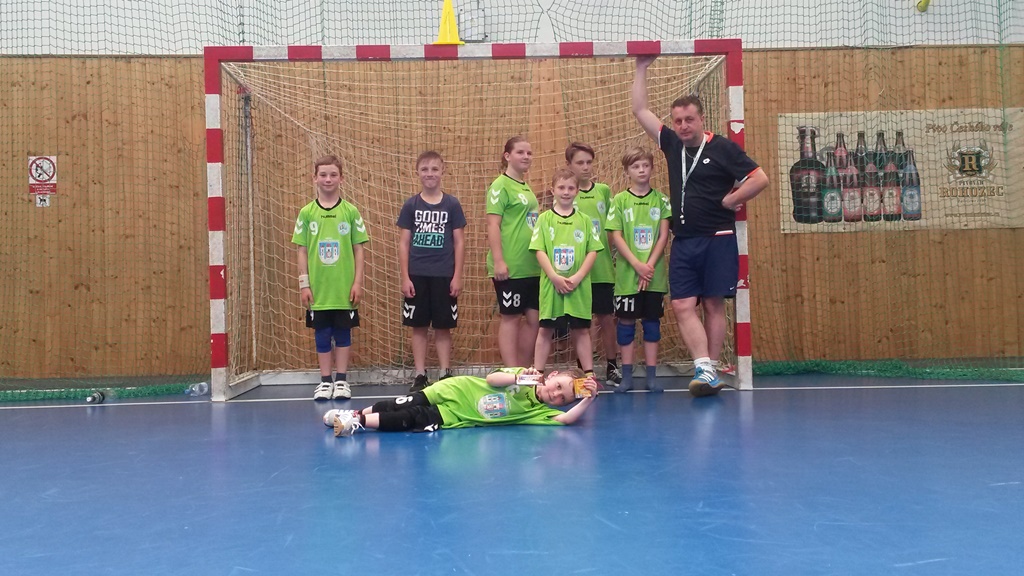 Turnaj mini 4+1 Bělá pod Bezdězem - fotka 22