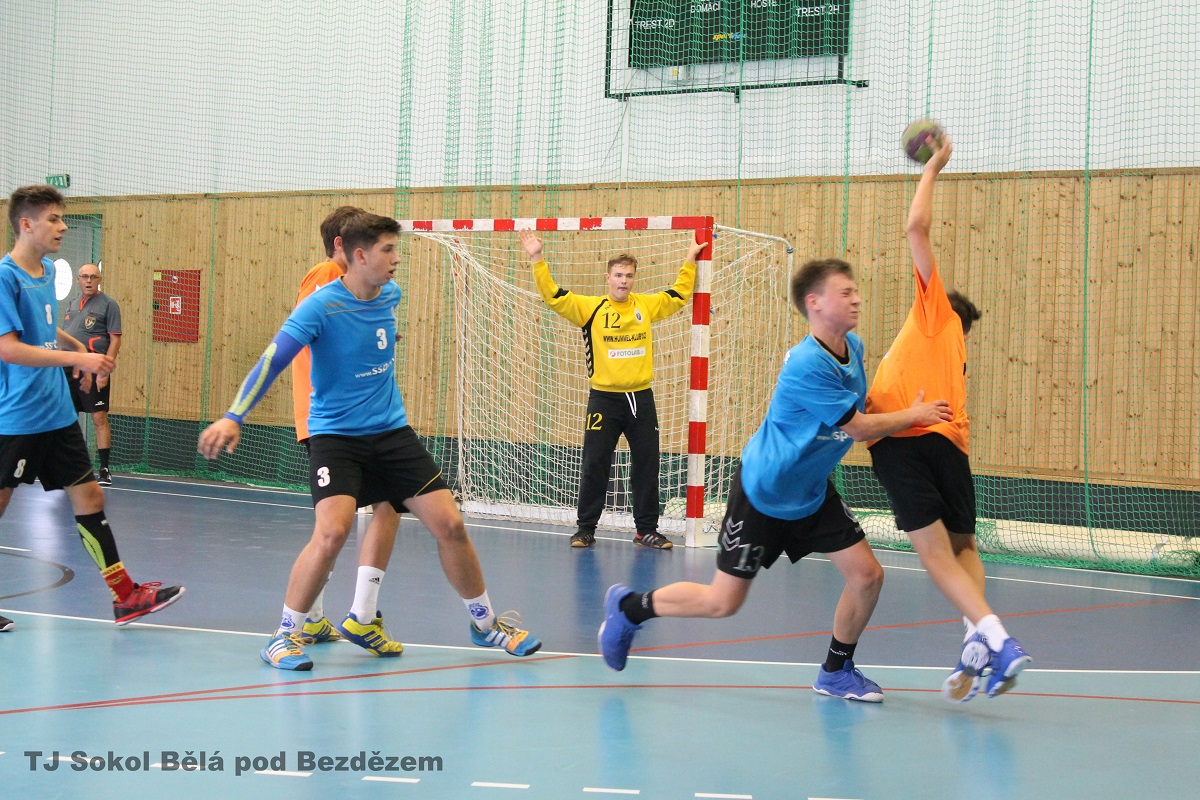 1.kolo II.ligy MLD: Sokol Bělá - Loko Vršovice 35:26 ( 14:12 ) - fotka 10