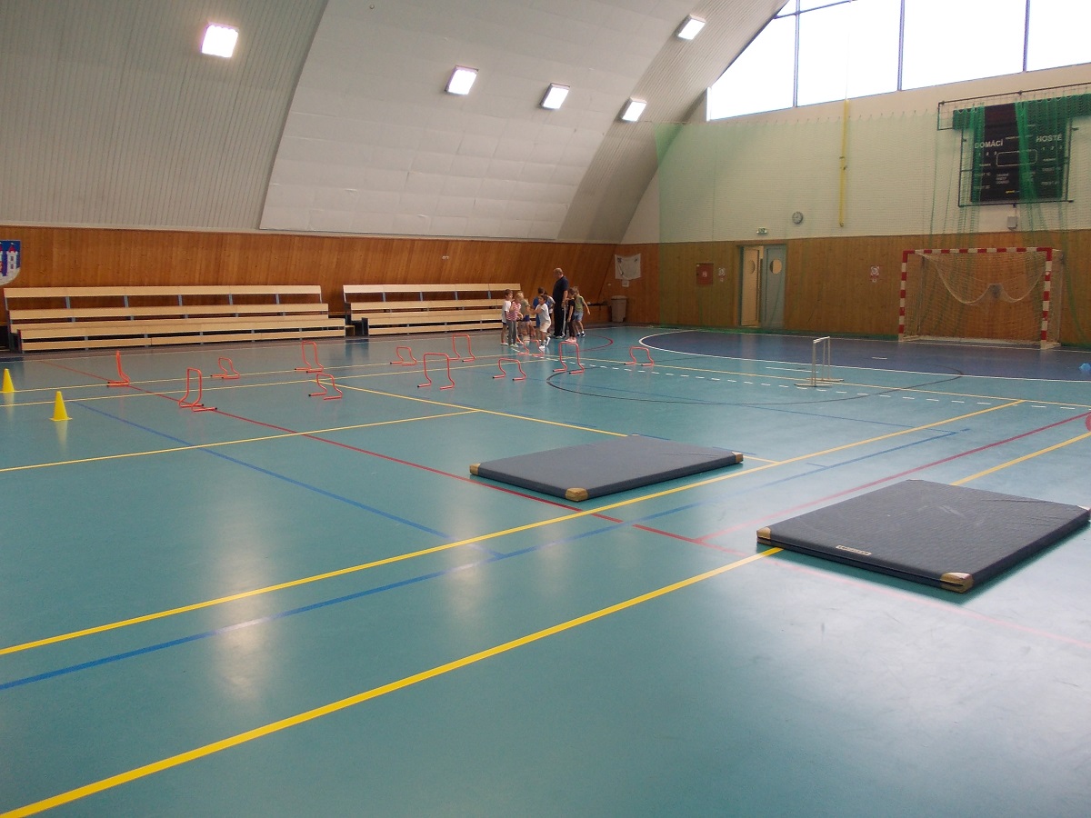 Sportovní dopoledne s házenou - 21.9. - fotka 11
