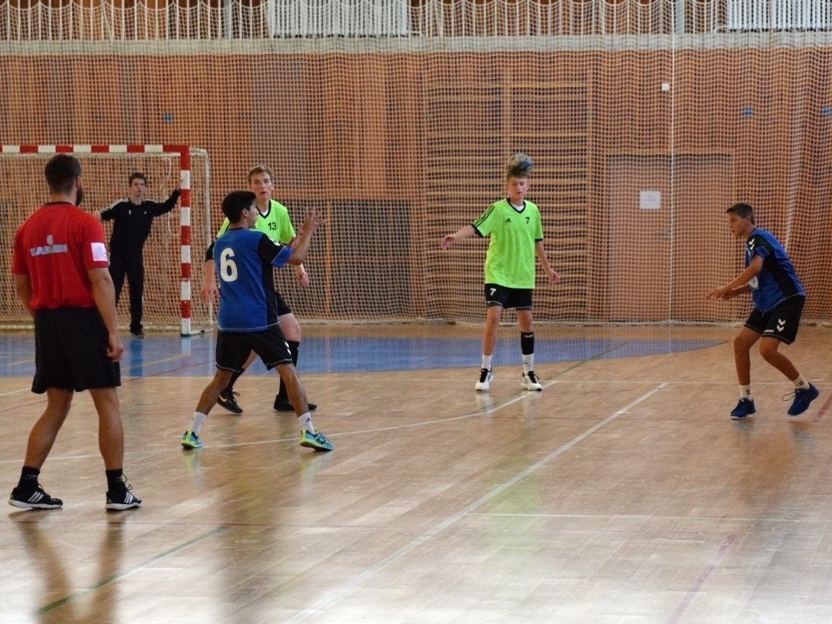 2.kolo II.ligy MLD: Loko Louny - Sokol Bělá 35:28 ( 15:20 ) - fotka 2