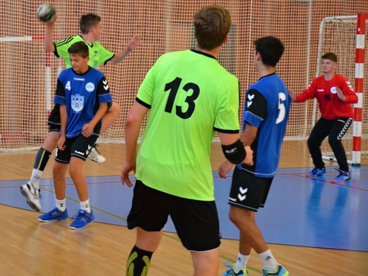 2.kolo II.ligy MLD: Loko Louny - Sokol Bělá 35:28 ( 15:20 ) - fotka 3