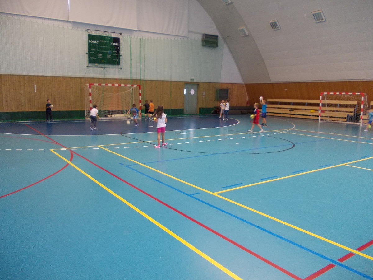 Sportovní dopoledne s házenou - fotka 5