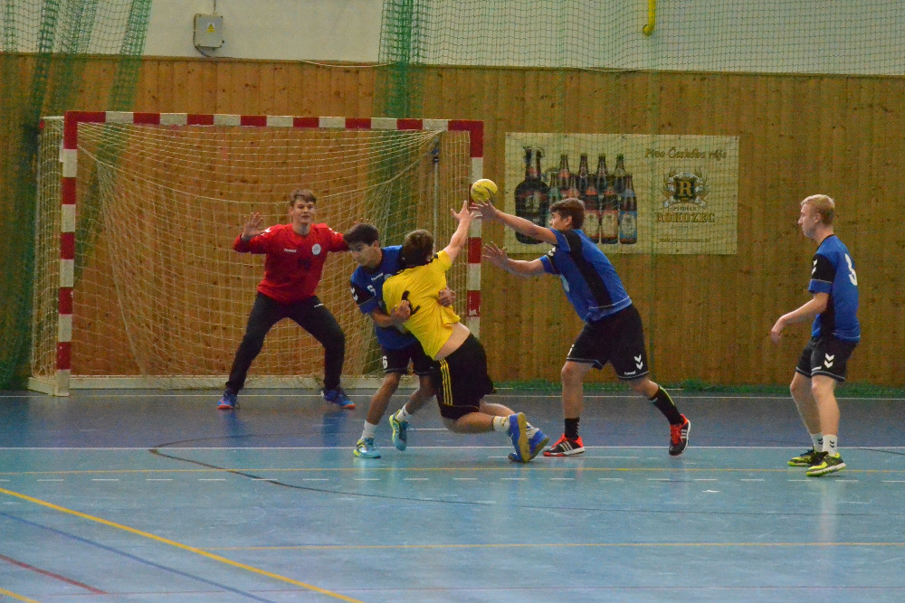 5.kolo II.ligy MLD: Sokol Bělá - Dvůr Králové 36:28 (19:13) - fotka 14