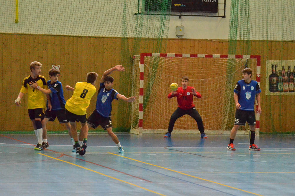 5.kolo II.ligy MLD: Sokol Bělá - Dvůr Králové 36:28 (19:13) - fotka 2