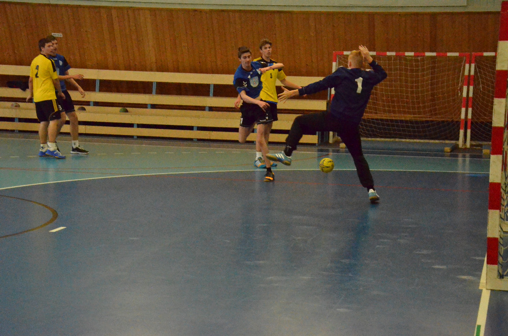 5.kolo II.ligy MLD: Sokol Bělá - Dvůr Králové 36:28 (19:13) - fotka 4