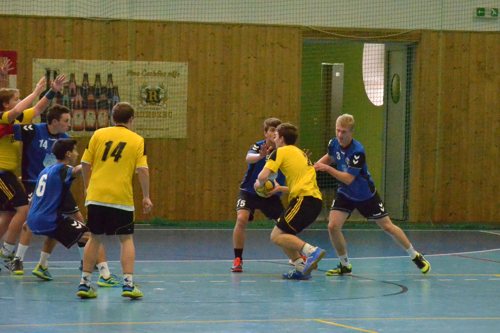 5.kolo II.ligy MLD: Sokol Bělá - Dvůr Králové 36:28 (19:13) - fotka 9