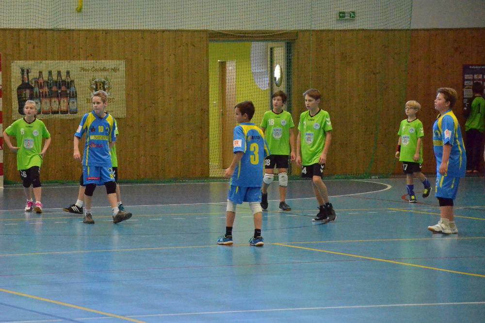 Turnaj ml.ž. Bělá pod Bezdězem 13.11.2016 - fotka 17