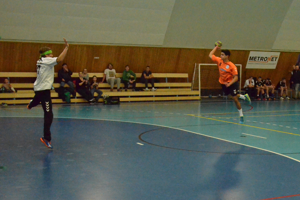 8.kolo II.ligy MLD: Sokol Bělá - HSK Tygři Ústí n.L. 38:27 ( 19:14 ) - fotka 13