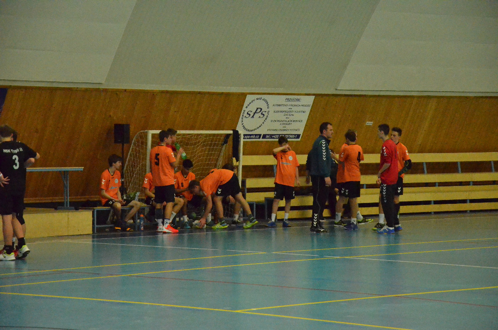 8.kolo II.ligy MLD: Sokol Bělá - HSK Tygři Ústí n.L. 38:27 ( 19:14 ) - fotka 15