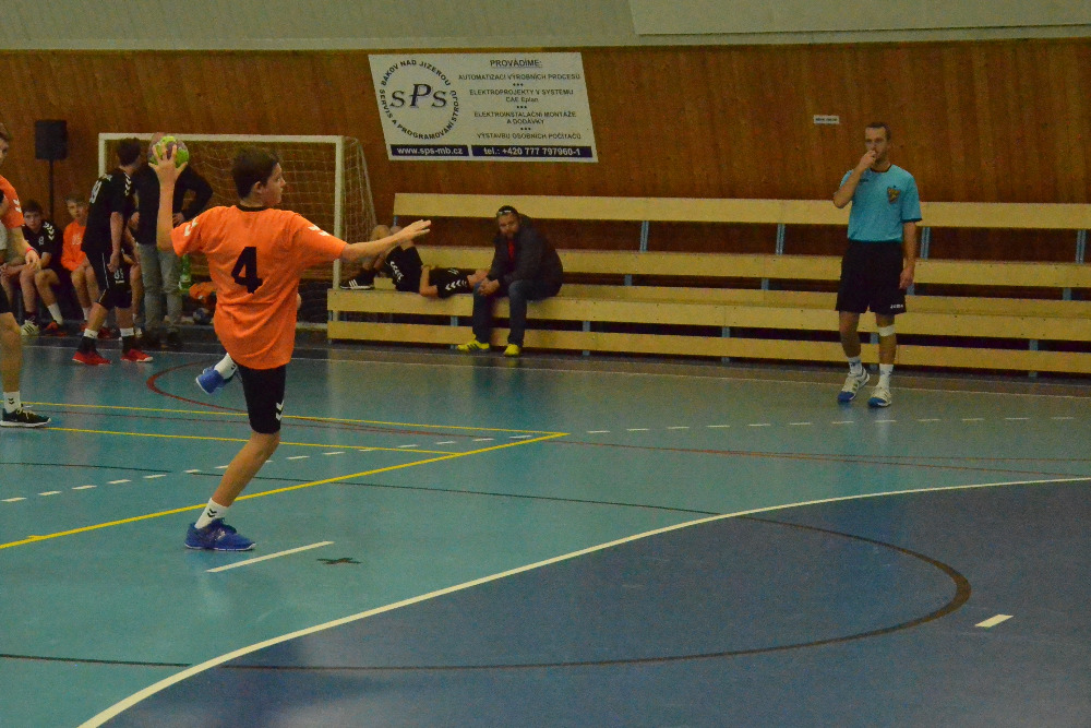 8.kolo II.ligy MLD: Sokol Bělá - HSK Tygři Ústí n.L. 38:27 ( 19:14 ) - fotka 8