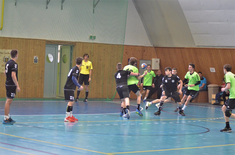 STD 2. liga: Sokol Bělá - Loko Louny 20:22 (12:13) - fotka 3