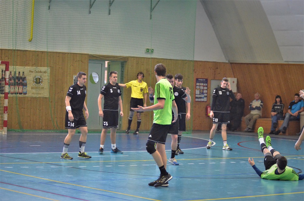 STD 2. liga: Sokol Bělá - Loko Louny 20:22 (12:13) - fotka 9