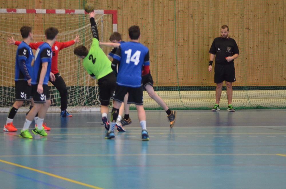 13.kolo II.ligy MLD: Sokol Bělá - Loko Louny 27:34 ( 13:19 ) - fotka 13