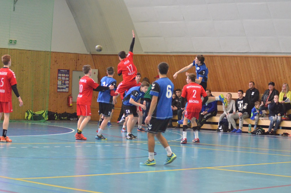 15.kolo II.ligy MLD: Sokol Bělá - TJ Náchod 32:26 ( 15:13 ) - fotka 15