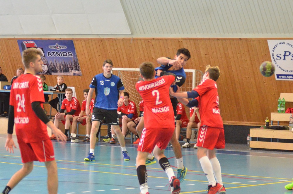 15.kolo II.ligy MLD: Sokol Bělá - TJ Náchod 32:26 ( 15:13 ) - fotka 6