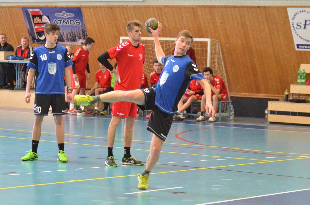 15.kolo II.ligy MLD: Sokol Bělá - TJ Náchod 32:26 ( 15:13 ) - fotka 7