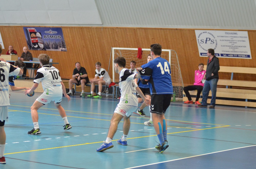 18.kolo II.ligy MLD: Sokol Bělá - Pardubice 28:29 ( 13:14 ) - fotka 3