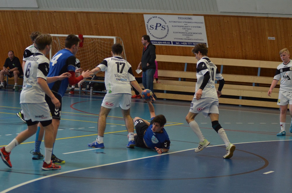 18.kolo II.ligy MLD: Sokol Bělá - Pardubice 28:29 ( 13:14 ) - fotka 4