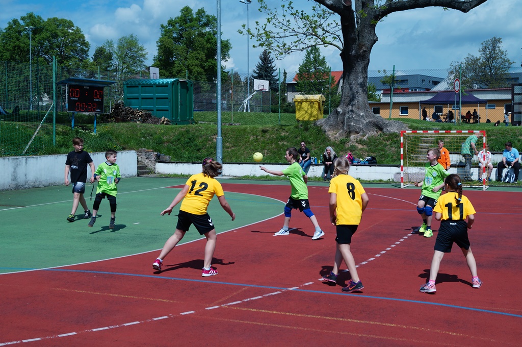 Turnaj mini 4+1 Kutná Hora 13.5.2017 - fotka 10