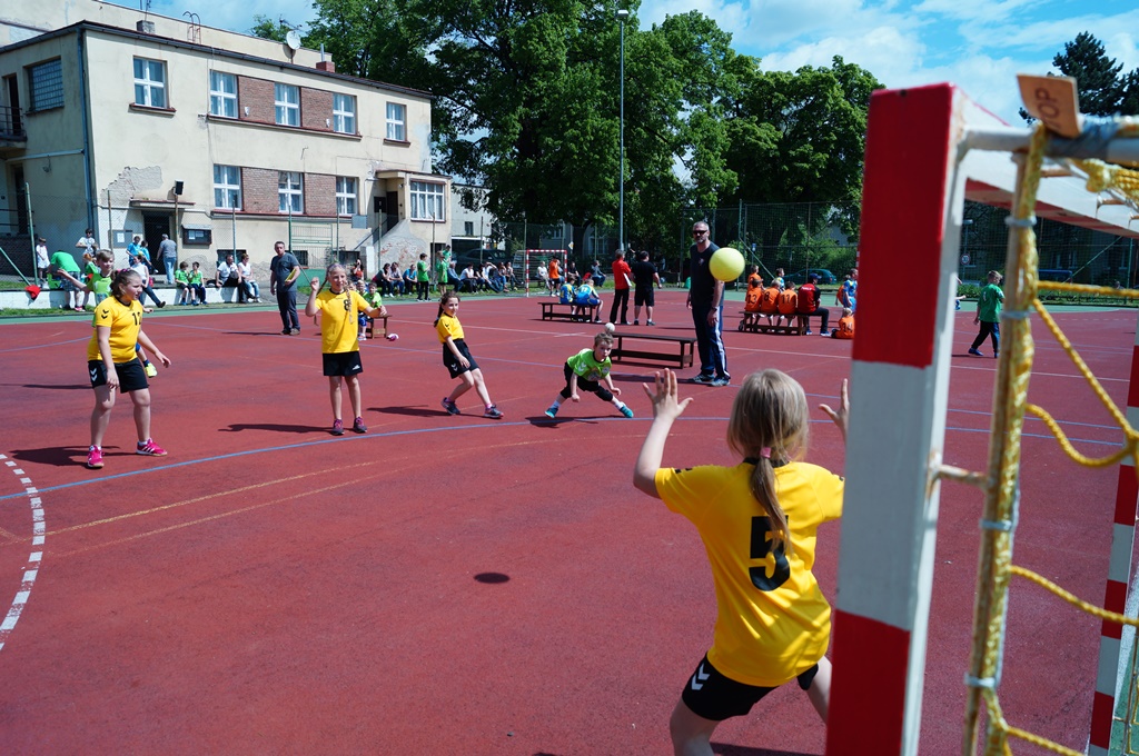 Turnaj mini 4+1 Kutná Hora 13.5.2017 - fotka 12