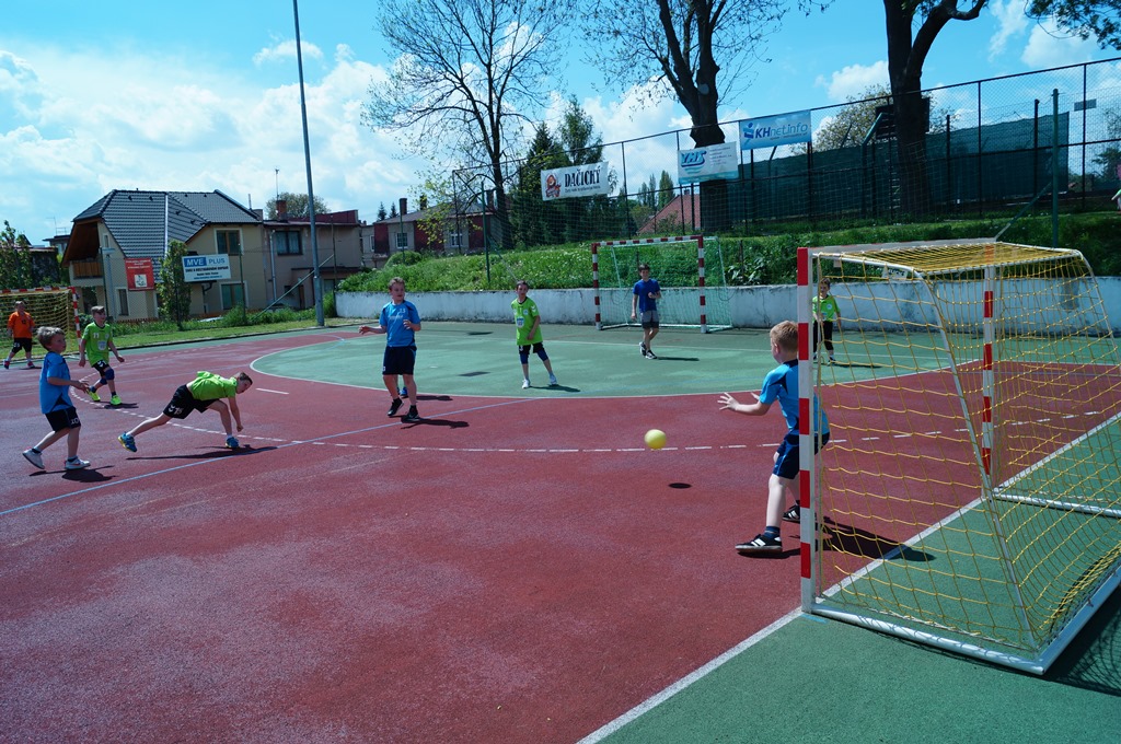 Turnaj mini 4+1 Kutná Hora 13.5.2017 - fotka 17